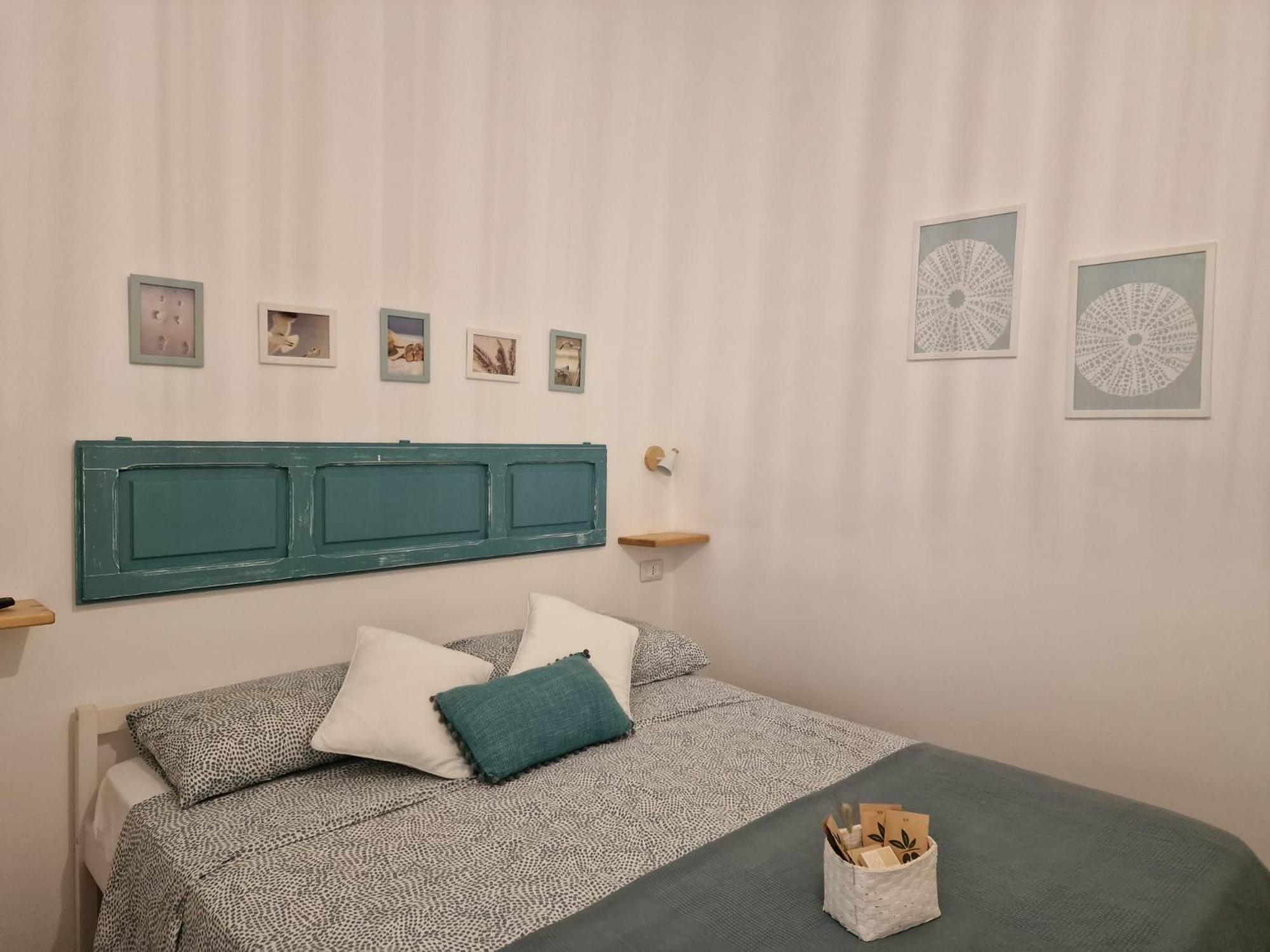 Camere A Oriente II Room And Apartments Torre dell'Orso Exterior foto